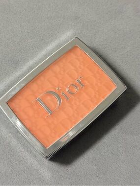 DIOR Rosy Glow Powder Blush 004 Coral